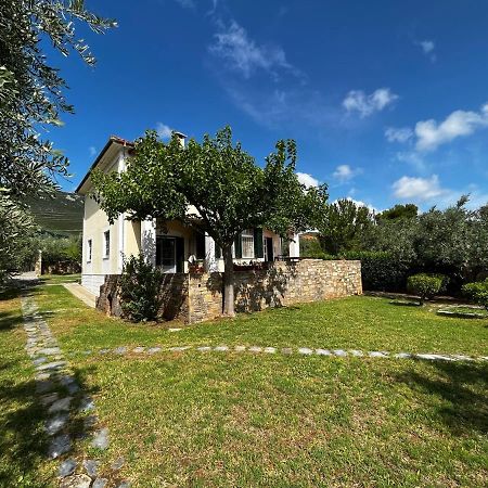 Villa Liana Sourpi 외부 사진
