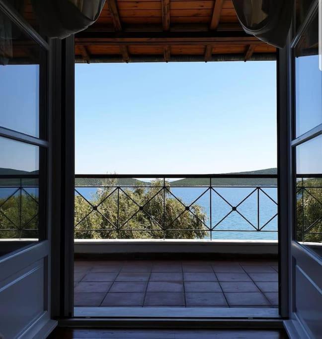 Villa Liana Sourpi 외부 사진
