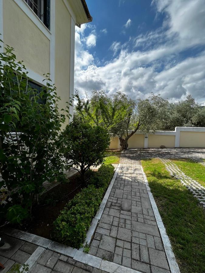 Villa Liana Sourpi 외부 사진