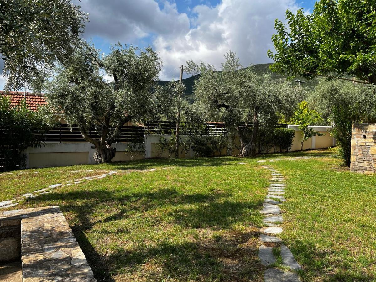 Villa Liana Sourpi 외부 사진
