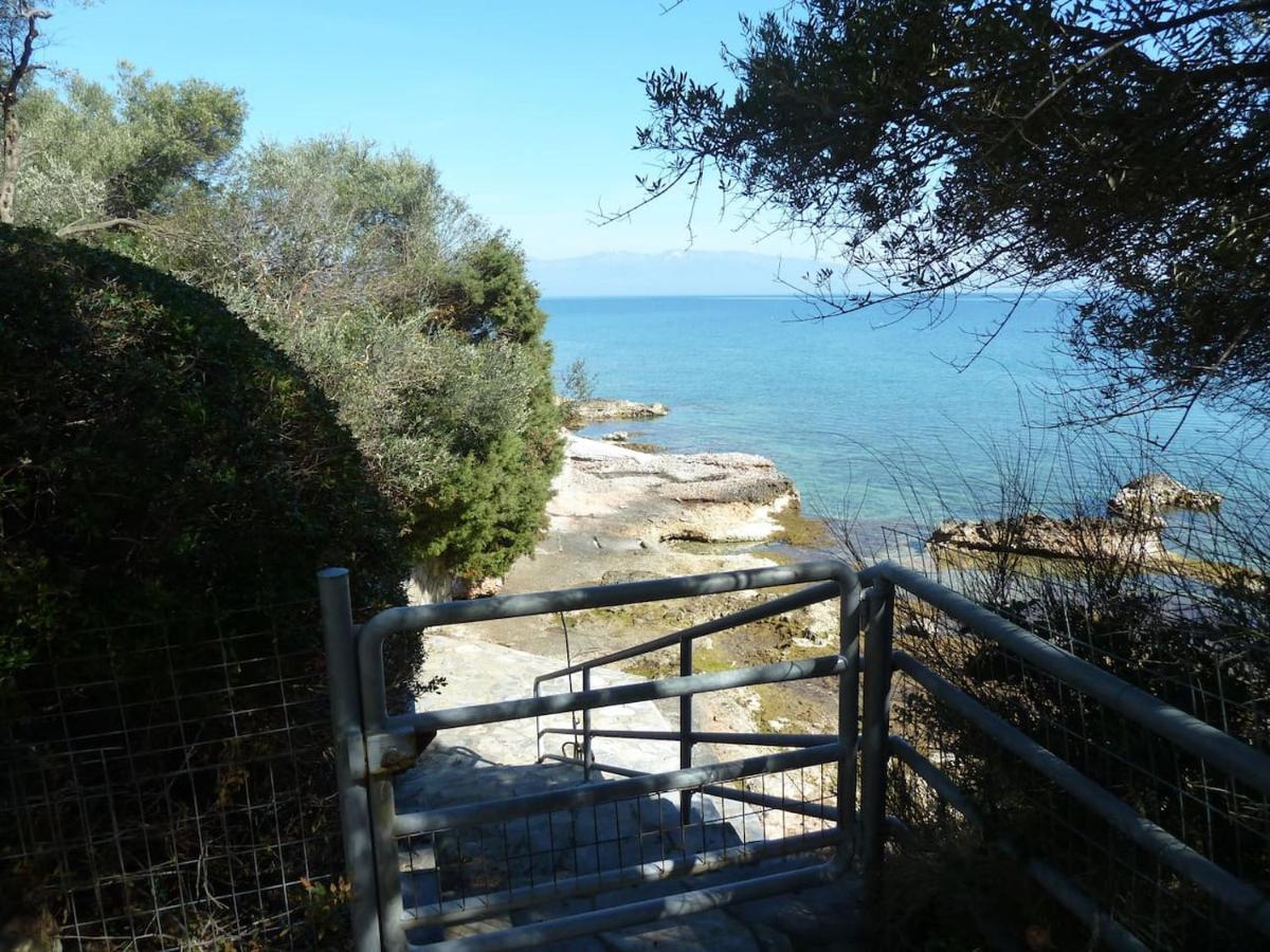 Villa Liana Sourpi 외부 사진